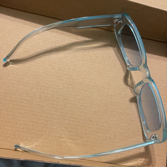 Blue Translucent Y2K Sunglasses - Picture 4 of 5